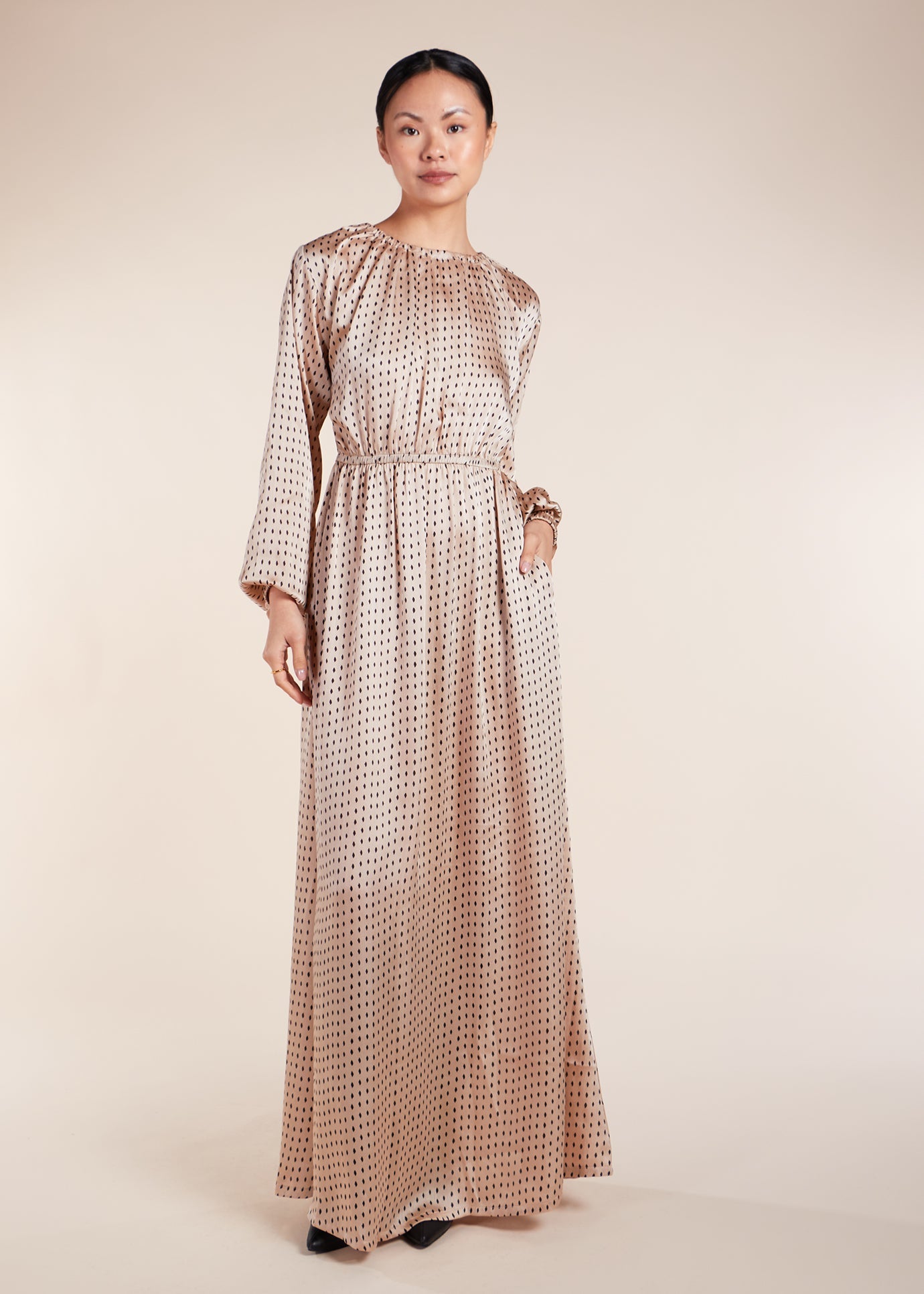 maxi modest dresses for women Mya in Hunter Large Indulge in luxury with the Foster Maxi Dress Modest Maxi Dresses for Women