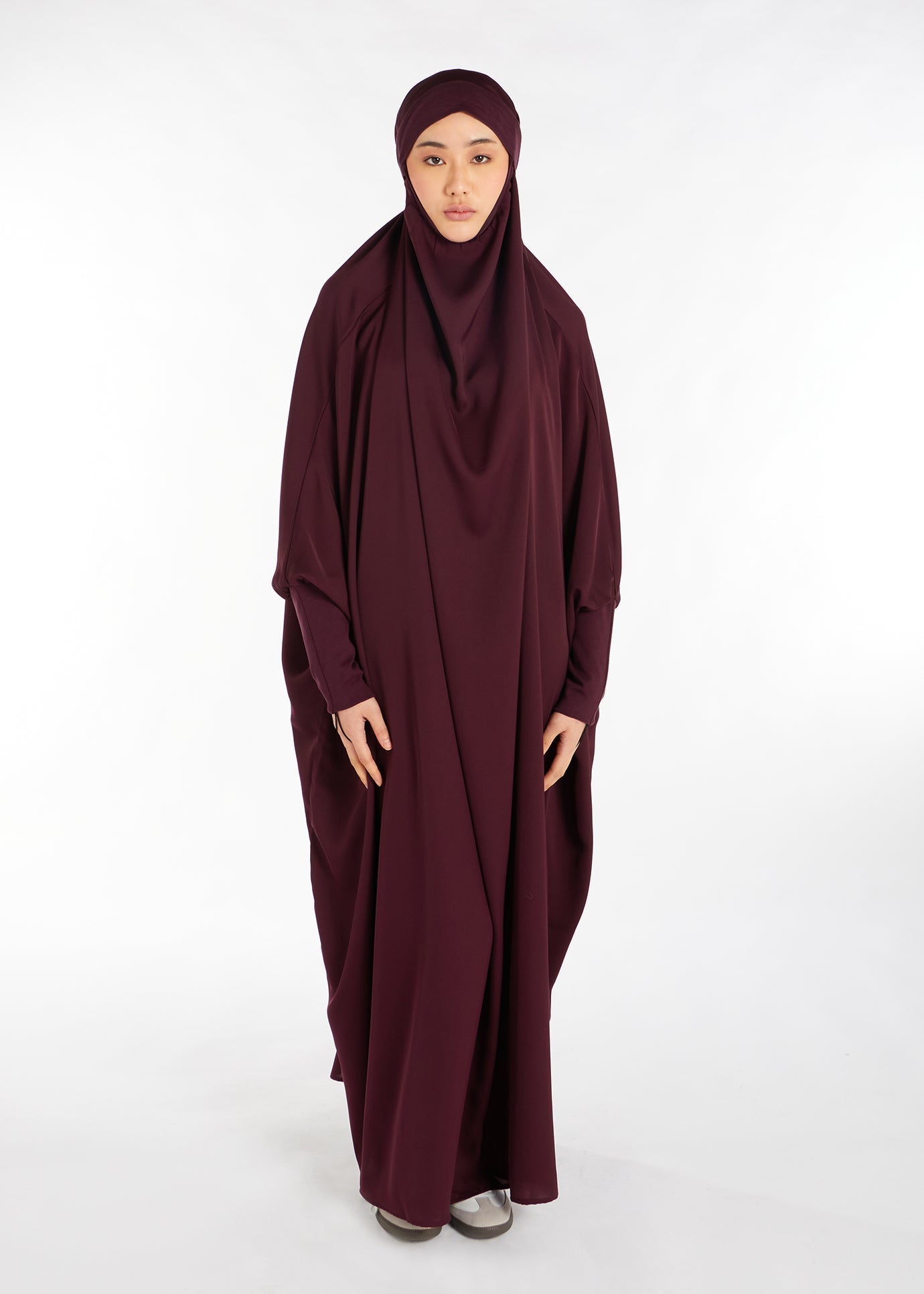 burgundy hijab dress Muslim Henna Wedding Kaftan Sultan it drapes seamlessly while maintaining its refined structure MaroonZeenat Pleated Maxi Dress -