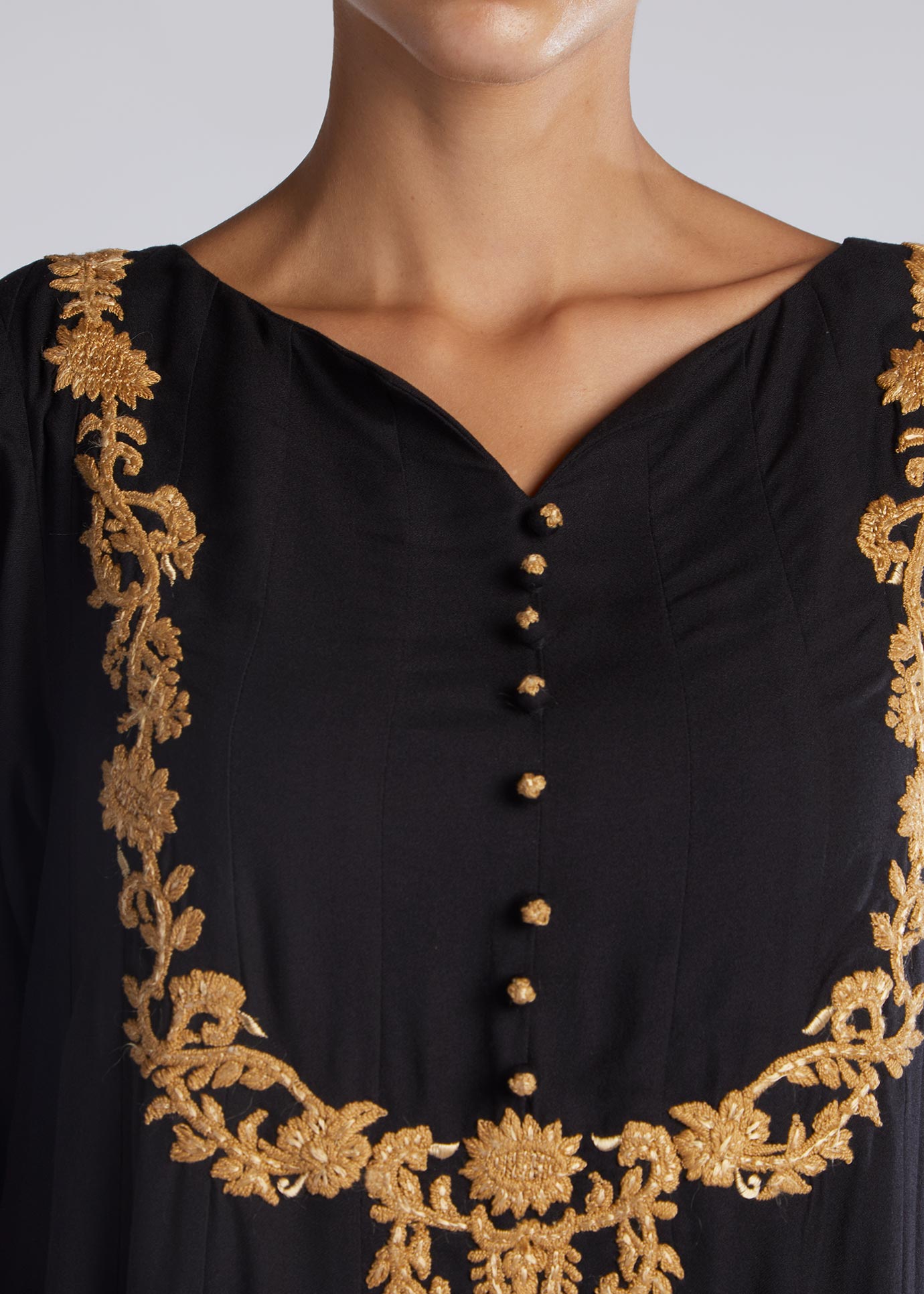 zardosi work designs dresses Handmade Zari Zardosi Work Fully Embroidery Patches/Applique for Saree, Lehenga, Blouse, Kurta, for all dresses SS-375