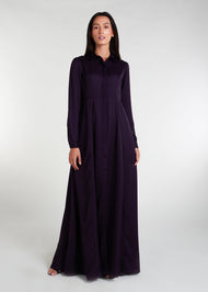 Maximize your style with our Shirted Maxi Aubergine, featuring a timeless fit and flare design, an optional belt suitable for both formal and casual occasions. Purple.