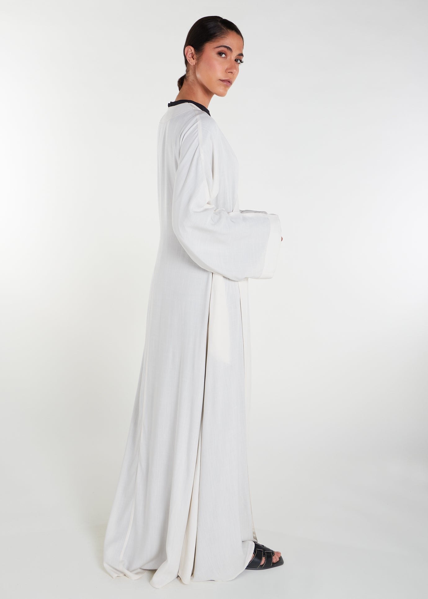 linen abaya dress Beige linen abaya with embroidery.C:6799